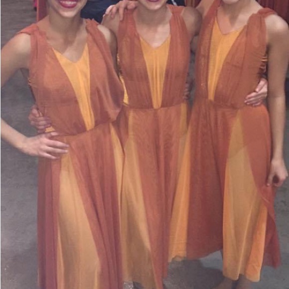 Dance costume - Picture 6 of 6